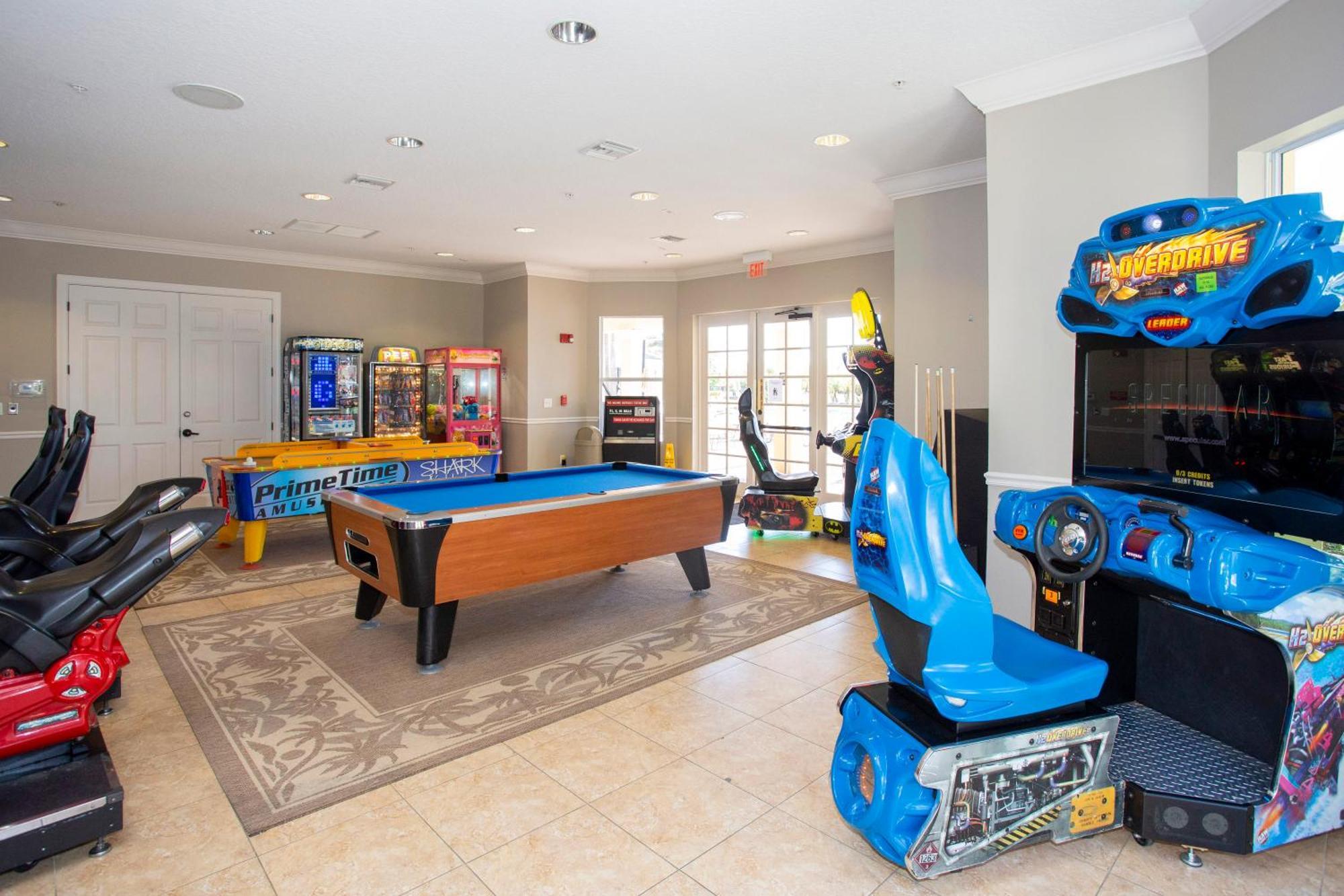 Location Location Near Parks! Int'l Dr Orlando